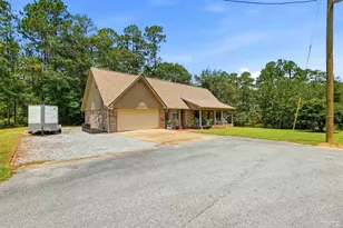 5820 Pamona St, Milton, FL 32583 - Photo 5