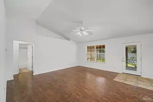 6952 Hardwood Ct, Milton, FL 32583 - Photo 15