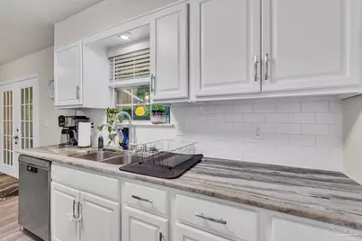 6215 Glenwood Dr, Milton, FL 32583 - Photo 17