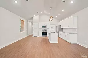 1010 N D St, Pensacola, FL 32501 - Photo 5