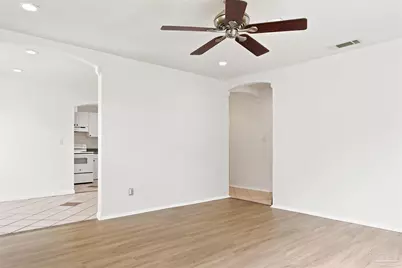 101 Vanderbilt Rd, Pensacola, FL 32506 - Photo 7