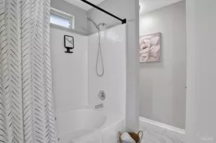 329 Mizzen Ln, Pensacola, FL 32507 - Photo 17