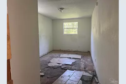 812 N D St, Pensacola, FL 32501 - Photo 11
