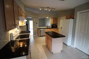 5027 Terra Lake Cir, Pensacola, FL 32507 - Photo 9