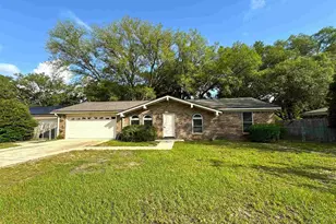 2952 Breckenridge Dr, Pensacola, FL 32526 - Photo 1