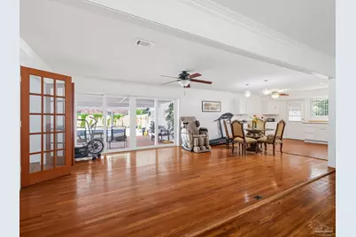1407 John Carroll Dr, Pensacola, FL 32504 - Photo 13