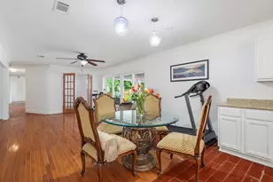 1407 John Carroll Dr, Pensacola, FL 32504 - Photo 15