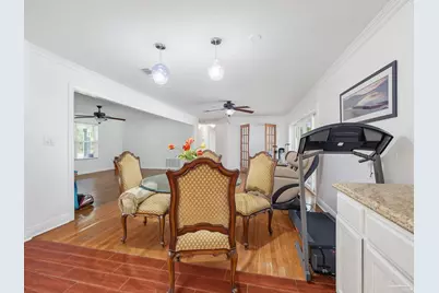 1407 John Carroll Dr, Pensacola, FL 32504 - Photo 17