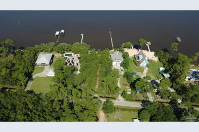 879 Dolphin Rd, Milton, FL 32583 - Photo 15