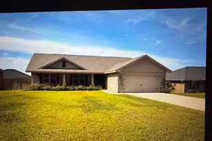 2019 Broad St, Crestview, FL 32536 - Photo 1