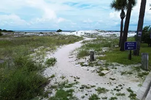 8436 Gulf Blvd, Navarre, FL 32566 - Photo 19
