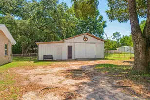5692 Pine Ridge Dr, Milton, FL 32570 - Photo 33