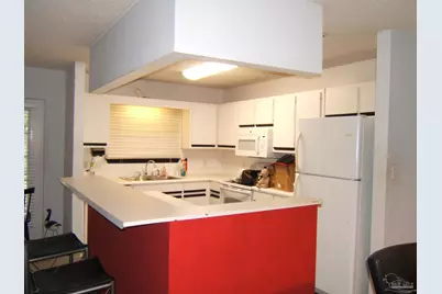 3971 Elmcrest Dr, Pensacola, FL 32504 - Photo 9