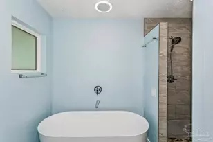 5389 Camille Gardens Cir, Milton, FL 32570 - Photo 23