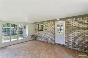 5389 Camille Gardens Cir, Milton, FL 32570 - Photo 27