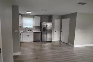7070 Coronado Dr, Pensacola, FL 32526 - Photo 3