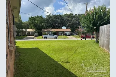 7070 Coronado Dr, Pensacola, FL 32526 - Photo 9