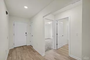 5886 Blackhorse Cir, Pensacola, FL 32526 - Photo 11