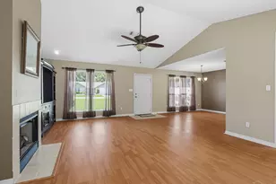3740 Cornerbrook Dr, Pace, FL 32570 - Photo 3