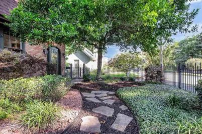 1124 N Spring St, Pensacola, FL 32501 - Photo 3