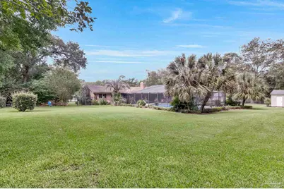 1246 W Ten Mile Rd, Cantonment, FL 32533 - Photo 11