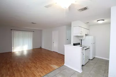50 Fulton Ave #D-16, Pensacola, FL 32503 - Photo 9