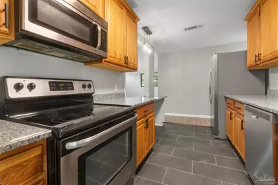 910 Artesian Ave, Pensacola, FL 32505 - Photo 17