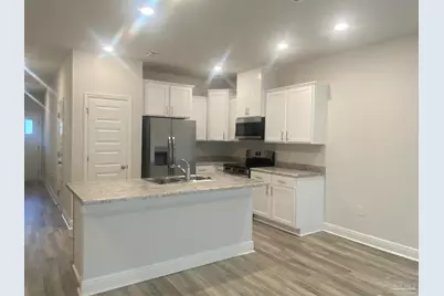 710-E Giese Ln, Pensacola, FL 32506 - Photo 7