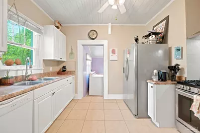 17 N F St, Pensacola, FL 32502 - Photo 11