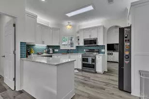 4126 Oak Pointe Dr, Gulf Breeze, FL 32563 - Photo 9