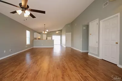 386 Mizzen Ln, Pensacola, FL 32507 - Photo 3