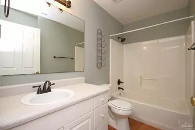386 Mizzen Ln, Pensacola, FL 32507 - Photo 17