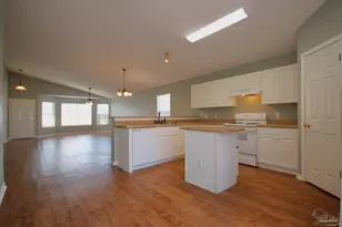 386 Mizzen Ln, Pensacola, FL 32507 - Photo 9