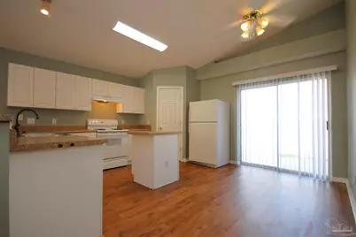 386 Mizzen Ln, Pensacola, FL 32507 - Photo 7