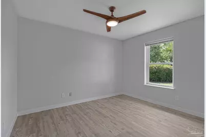 701 Southern Ct, Gulf Breeze, FL 32561 - Photo 35