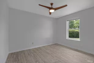 701 Southern Ct, Gulf Breeze, FL 32561 - Photo 35