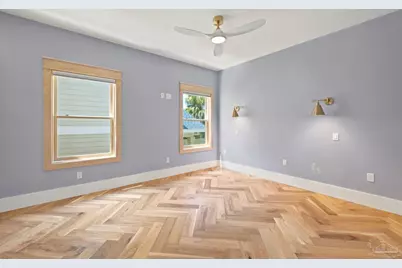 219 N Devillars St, Pensacola, FL 32502 - Photo 17