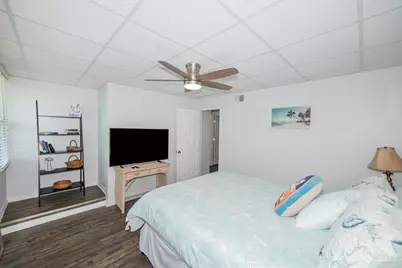 201 Pensacola Beach Rd #B18, Gulf Breeze, FL 32561 - Photo 23