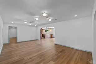 2295 N 20th Ave, Pensacola, FL 32503 - Photo 9