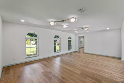 2295 N 20th Ave, Pensacola, FL 32503 - Photo 5