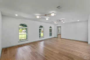 2295 N 20th Ave, Pensacola, FL 32503 - Photo 5