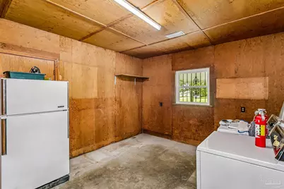 7621 Lodge Dr, Century, FL 32535 - Photo 7