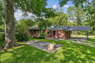 7621 Lodge Dr, Century, FL 32535 - Photo 15