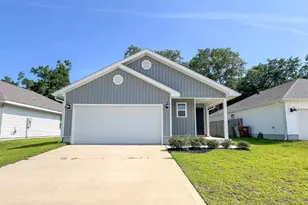 5257 Peach Dr, Pace, FL 32571 - Photo 1