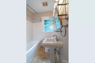 1915 E Avery St, Pensacola, FL 32503 - Photo 17