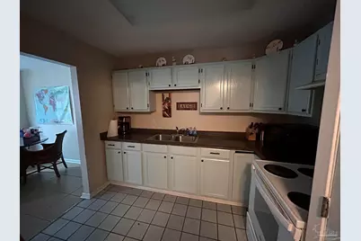 112 Alice St, Pensacola, FL 32505 - Photo 9
