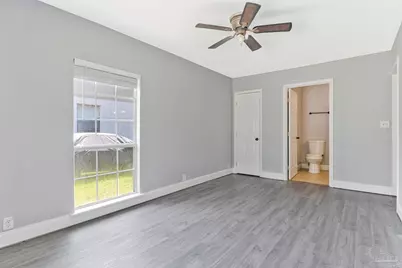 905 Lagoon Dr, Pensacola, FL 32505 - Photo 19