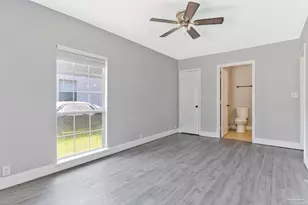 905 Lagoon Dr, Pensacola, FL 32505 - Photo 19