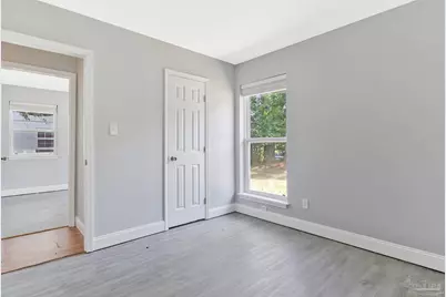905 Lagoon Dr, Pensacola, FL 32505 - Photo 31