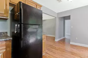 905 Lagoon Dr, Pensacola, FL 32505 - Photo 7